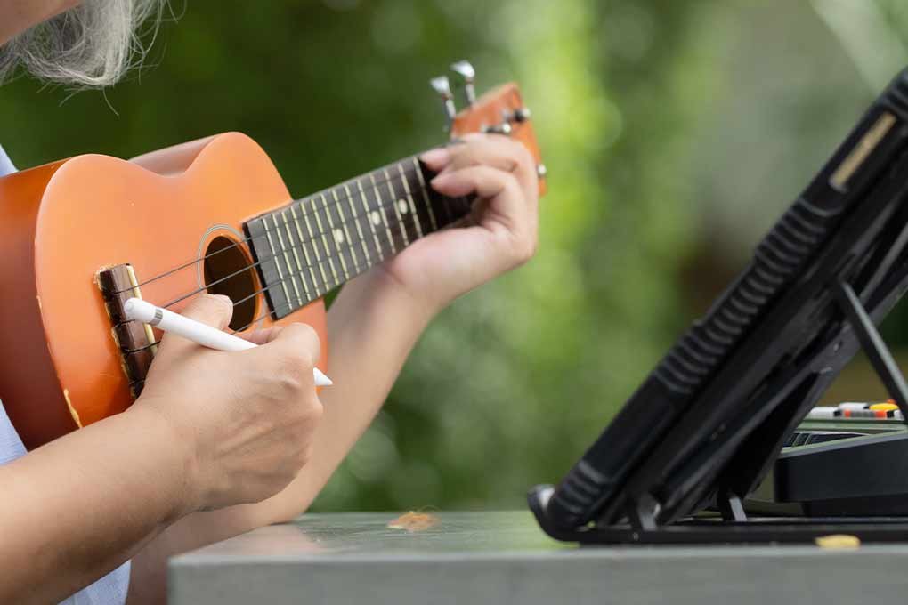 Course-Featured-Images_Free_Ukulele_Lessons Course-Featured-Images_Free_Ukulele_Lessons