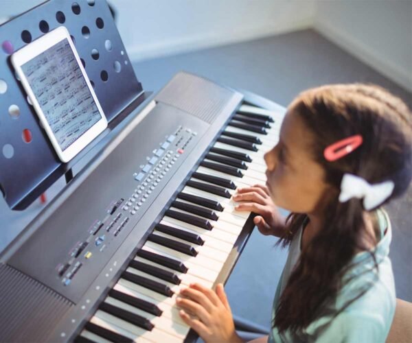 Keyboard Complete Beginners 01